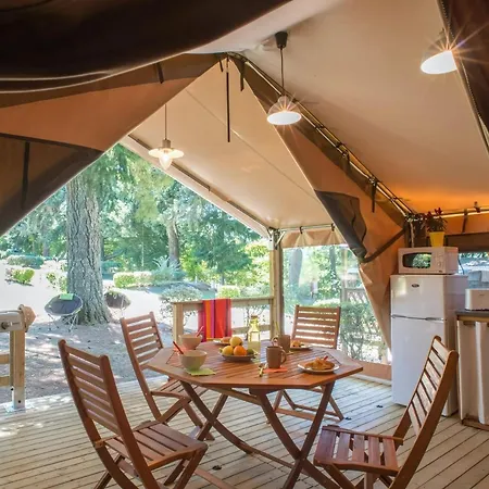 Le Sequoia Campingplads *